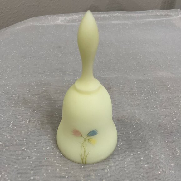 VTG Uranium Fenton Custard Bell Hand Painted, Signed W/2 Stamps~ Glows - Picture 3 of 10